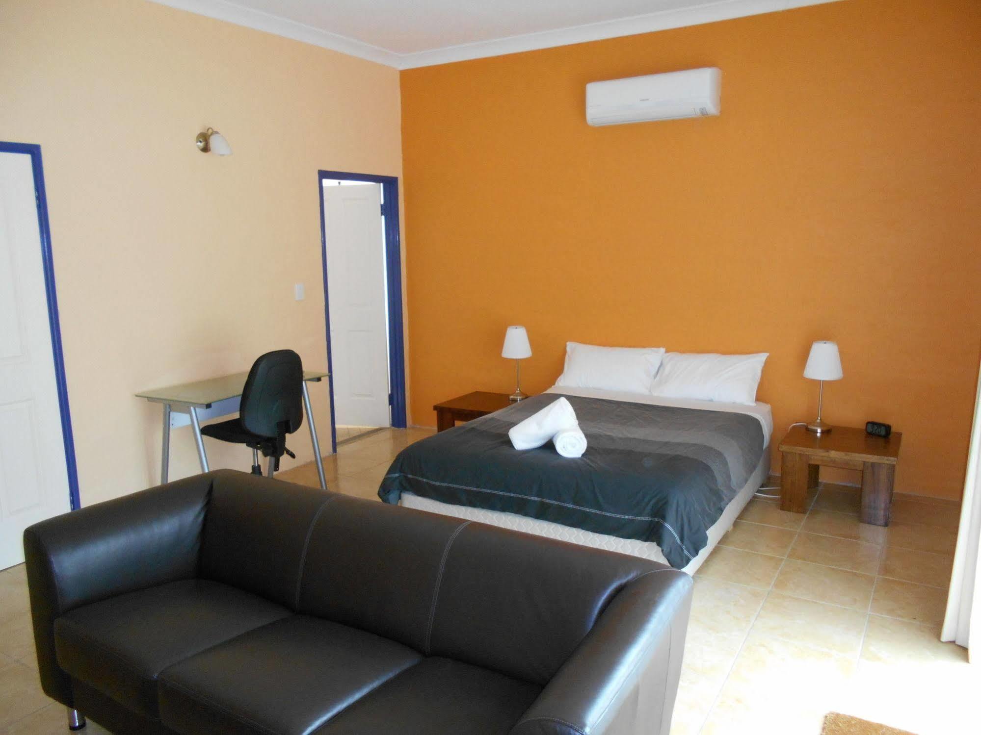 Chalets On Stoneville Redcliffe Esterno foto